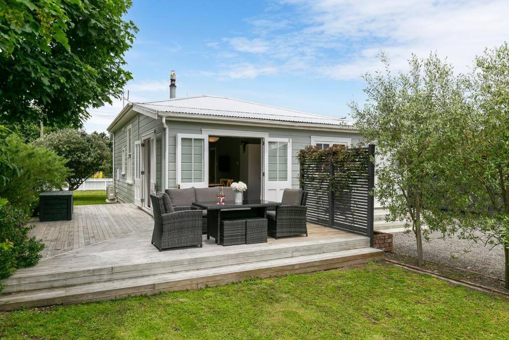 Historic Charm In Greytown - Cosy Kowhai Cottage المظهر الخارجي الصورة
