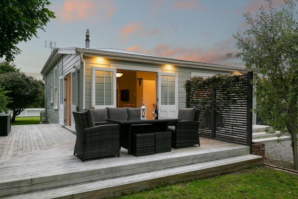 Historic Charm In Greytown - Cosy Kowhai Cottage المظهر الخارجي الصورة