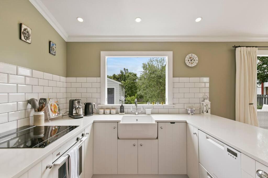 Historic Charm In Greytown - Cosy Kowhai Cottage المظهر الخارجي الصورة